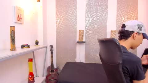 Snapshot of nikolay_gregori chatting on November 20, 2025, 4:34 am online show from November 20, 2025, 4:34 am