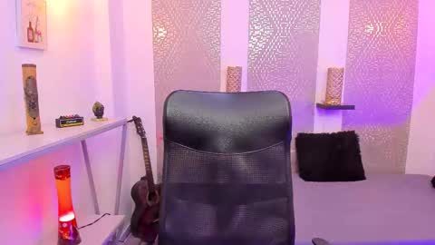 Snapshot of nikolay_gregori chatting on November 27, 2025, 4:25 am online show from November 27, 2025, 4:25 am