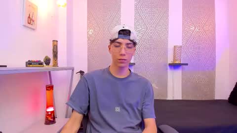 Snapshot of nikolay_gregori chatting on November 30, 2025, 4:38 am online show from November 30, 2025, 4:38 am