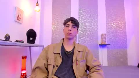 Snapshot of nikolay_gregori chatting on December 2, 2025, 4:18 am online show from December 2, 2025, 4:18 am