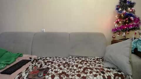 Nikoletta online show from December 15, 2025, 12:31 pm