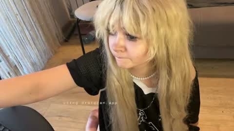 nikoli_naw online show from July 14, 2026, 2:12 pm