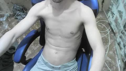 nikolos22 online show from November 25, 2025, 6:52 pm