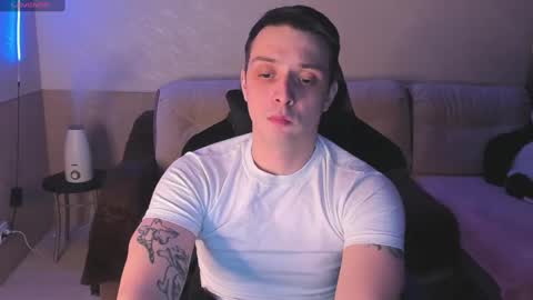 Snapshot of nikolos_vise chatting on February 4, 2025, 5:34 pm Nikolos online show from February 4, 2025, 5:34 pm