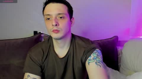 Snapshot of nikolos_vise chatting on February 14, 2025, 8:15 pm Nikolos online show from February 14, 2025, 8:15 pm