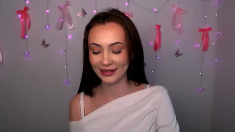 Snapshot of nikonara_ chatting on February 8, 2026, 12:52 pm nikonara_ online show from February 8, 2026, 12:52 pm