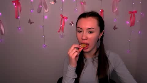 Snapshot of nikonara_ chatting on February 26, 2026, 12:26 pm nikonara_ online show from February 26, 2026, 12:26 pm