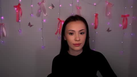 Snapshot of nikonara_ chatting on March 7, 2026, 2:14 pm nikonara_ online show from March 7, 2026, 2:14 pm