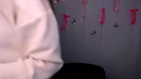 Snapshot of nikonara_ chatting on March 29, 2026, 12:27 pm nikonara_ online show from March 29, 2026, 12:27 pm