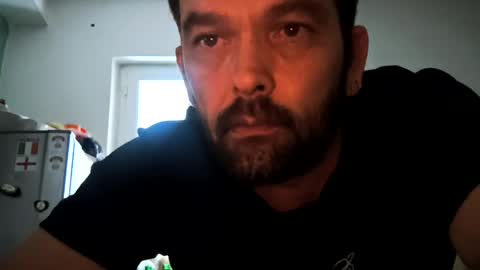 Niks online show from June 14, 2026, 3:52 am
