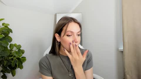 Snapshot of niky_jess chatting on January 26, 2025, 12:11 pm Veronica online show from January 26, 2025, 12:11 pm