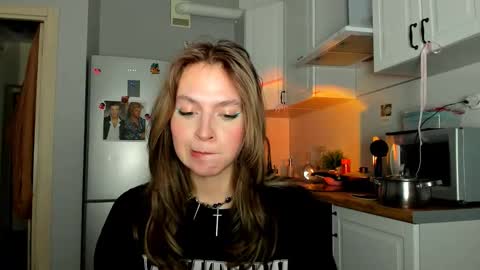 Snapshot of niky_jess chatting on February 6, 2025, 9:06 pm Veronica online show from February 6, 2025, 9:06 pm