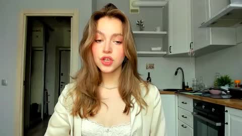 Snapshot of niky_jess chatting on February 13, 2025, 10:55 am Veronica online show from February 13, 2025, 10:55 am