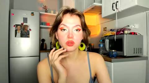 Snapshot of niky_jess chatting on March 3, 2025, 8:11 pm Veronica online show from March 3, 2025, 8:11 pm