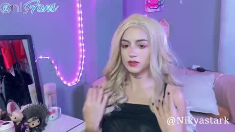 Snapshot of nikyastark chatting on October 28, 2025, 2:59 am Niky A Stark online show from October 28, 2025, 2:59 am
