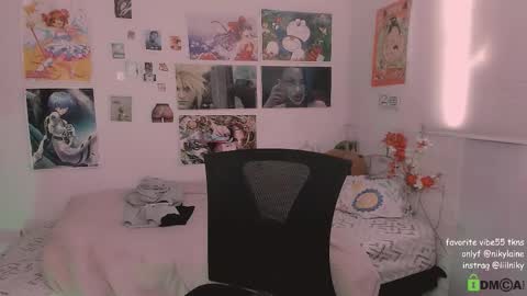 Snapshot of nikylaine chatting on December 17, 2025, 2:34 pm Nikylaine online show from December 17, 2025, 2:34 pm