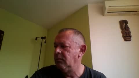 nikyo419 online show from April 16, 2026, 5:19 am