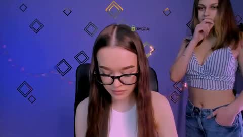 nila_eclipse online show from April 30, 2026, 8:42 am