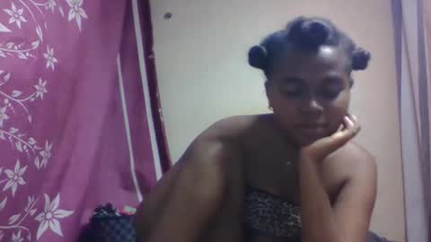 nilah online show from September 30, 2025, 10:37 pm