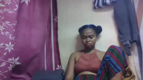 nilah online show from November 16, 2025, 2:44 pm