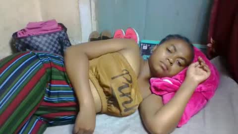Snapshot of nilahmarie chatting on April 21, 2026, 3:57 am nilah online show from April 21, 2026, 3:57 am