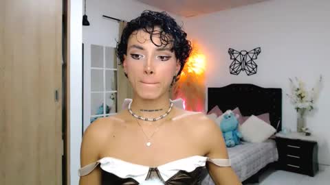 Snapshot of nilam217 chatting on February 23, 2025, 9:05 pm Nilam online show from February 23, 2025, 9:05 pm