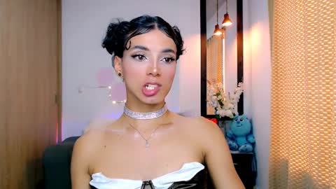 Snapshot of nilam217 chatting on March 10, 2025, 8:23 pm Nilam online show from March 10, 2025, 8:23 pm