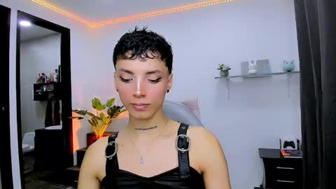 Snapshot of nilam217 chatting on September 16, 2025, 11:28 pm Nilam online show from September 16, 2025, 11:28 pm