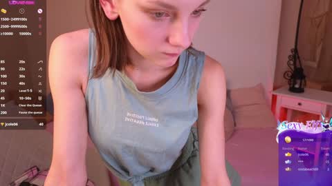 Snapshot of nillie_kelly chatting on December 3, 2024, 6:04 am Nillie online show from December 3, 2024, 6:04 am