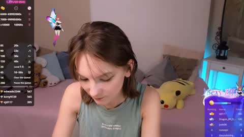 Snapshot of nillie_kelly chatting on December 4, 2024, 3:15 am Nillie online show from December 4, 2024, 3:15 am