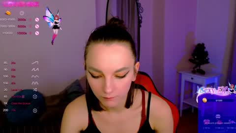 Snapshot of nillie_kelly chatting on December 19, 2024, 2:01 am Nillie online show from December 19, 2024, 2:01 am