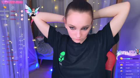 Snapshot of nillie_kelly chatting on December 28, 2024, 12:35 pm Nillie online show from December 28, 2024, 12:35 pm