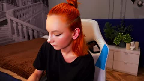 Snapshot of nillie_kelly chatting on February 2, 2025, 12:30 am Nillie online show from February 2, 2025, 12:30 am