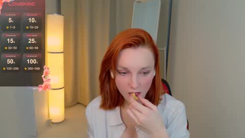 Snapshot of nillie_kelly chatting on February 25, 2025, 10:18 pm Nillie online show from February 25, 2025, 10:18 pm