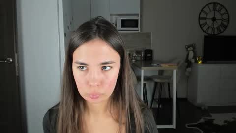 Bella online show from March 4, 2026, 4:24 pm