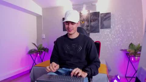 Nils online show from October 4, 2025, 3:26 am