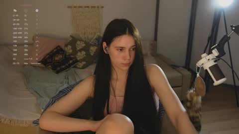 Snapshot of nimfaheart chatting on May 16, 2026, 8:07 pm Jennet online show from May 16, 2026, 8:07 pm