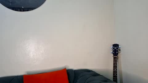 nina_bambi online show from February 6, 2026, 9:29 pm