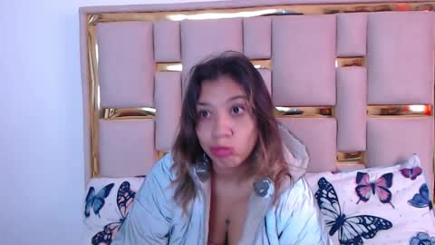 Nina Carther online show from November 6, 2025, 11:55 am