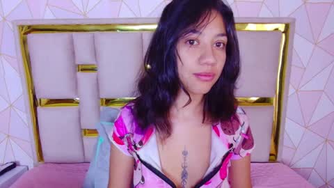 Nina Carther online show from May 10, 2026, 10:53 am