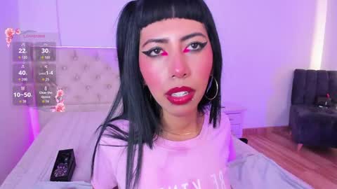 Nina Fox  online show from April 22, 2026, 1:34 pm