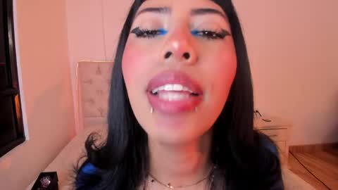 Snapshot of nina_fooxxx1 chatting on May 30, 2026, 5:43 pm Nina Fox online show from May 30, 2026, 5:43 pm