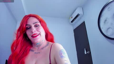 nina_foxx02 online show from November 26, 2025, 8:21 pm