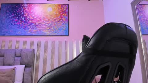 Snapshot of nina_glow_ chatting on May 6, 2026, 11:37 am nina_glow_ online show from May 6, 2026, 11:37 am