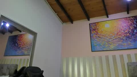 Snapshot of nina_glow_ chatting on May 12, 2026, 11:29 am nina_glow_ online show from May 12, 2026, 11:29 am