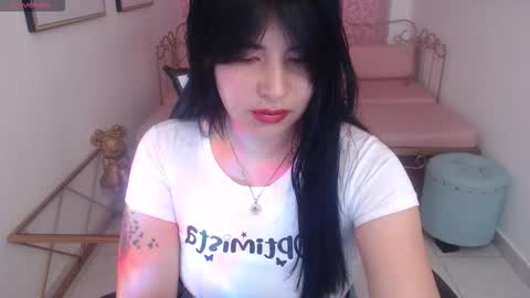 Snapshot of nina_harpper_ chatting on December 5, 2025, 1:09 pm Nina online show from December 5, 2025, 1:09 pm