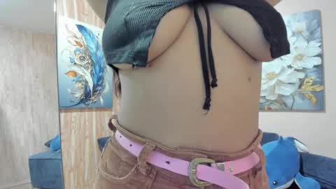 nina_kmay online show from March 19, 2026, 11:25 am