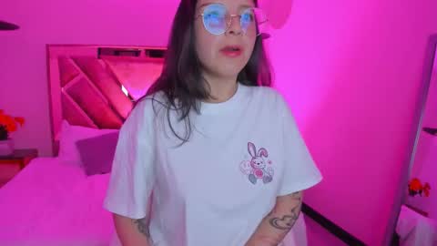 Snapshot of nina_myers chatting on November 7, 2025, 3:39 am Nina myers online show from November 7, 2025, 3:39 am