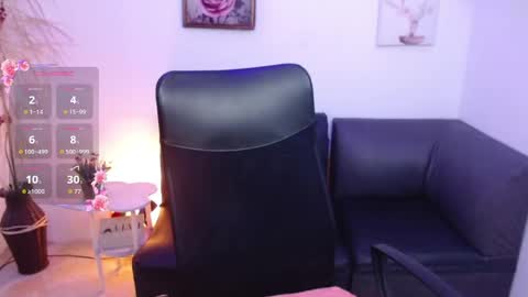 Snapshot of nina_petitte chatting on May 10, 2026, 12:21 pm nina_petitte online show from May 10, 2026, 12:21 pm