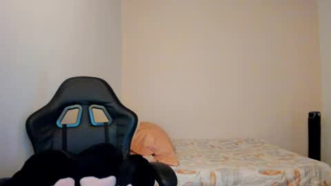  Nina  online show from April 2, 2026, 9:01 pm